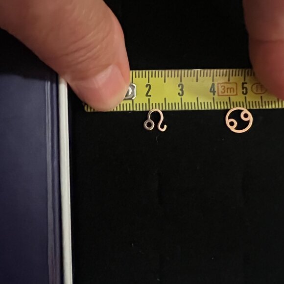 Automic 14k Rose Gold Astrology Leo & Cancer Stud Post Earrings (extra backs) - Picture 7 of 8